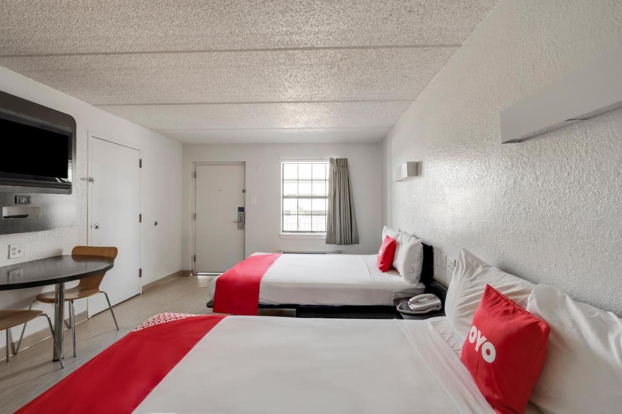 Oyo Hotel Houston Katy Freeway Eksteriør billede